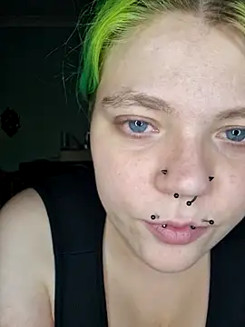 kira 132 online show from October 2025 12:30:02 AM