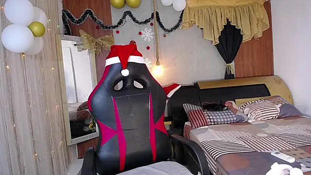 Snapshot of hera_divine chatting on December 2025 09:56:02 PM hera divine online show from December 2025 09:56:02 PM