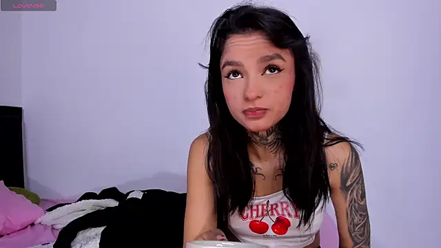 Snapshot of medussa13_ chatting on January 2025 12:16:01 PM medussa13 online show from January 2025 12:16:01 PM