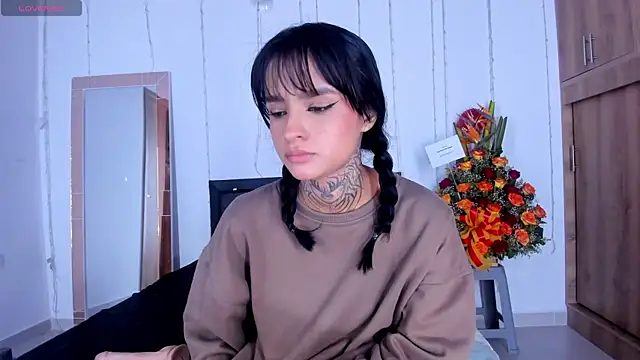 Snapshot of medussa13_ chatting on February 2025 01:10:01 AM medussa13 online show from February 2025 01:10:01 AM