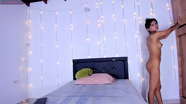 Snapshot of medussa13_ chatting on February 2025 04:49:01 AM medussa13 online show from February 2025 04:49:01 AM