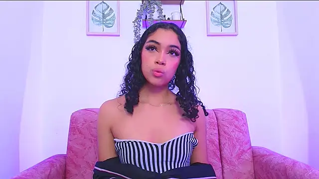 Snapshot of Sara_Jhonson chatting on December 2024 03:03:02 AM Sara Jhonson online show from December 2024 03:03:02 AM