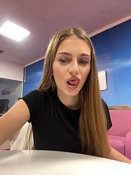 Snapshot of AdissonLane chatting on September 2025 04:20:01 PM AdissonLane online show from September 2025 04:20:01 PM