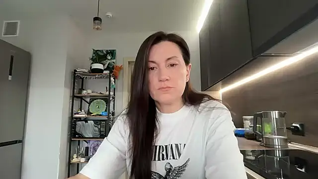 Snapshot of jainesummer chatting on April 2026 01:20:01 PM jainesummer online show from April 2026 01:20:01 PM