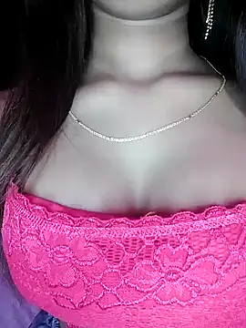 Snapshot of Esha_Babyy chatting on December 2024 06:05:01 PM Esha Babyy online show from December 2024 06:05:01 PM