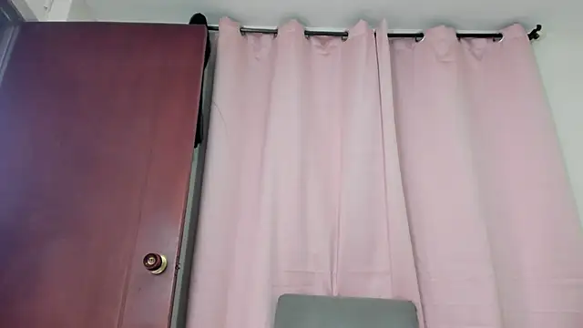 Snapshot of yulianademond66 chatting on February 2025 12:26:01 AM yulianademond66 online show from February 2025 12:26:01 AM