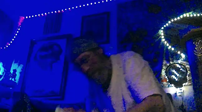 Snapshot of Undercover_Pornstar chatting on December 2024 10:34:02 AM Undercover Pornstar online show from December 2024 10:34:02 AM