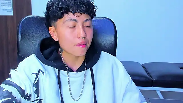 Im Mathias online show from February 2026 02:11:01 AM