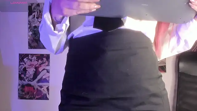 Luna-Chann online show from February 2026 09:16:01 PM