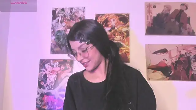 Snapshot of Luna-Chann chatting on May 2026 10:27:02 PM Luna-Chann online show from May 2026 10:27:02 PM