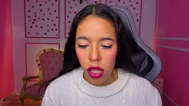 stephania t online show from November 2025 11:53:01 AM