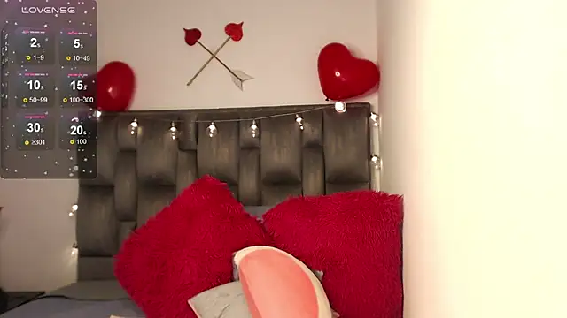 Snapshot of julz_03 chatting on February 2025 10:53:02 PM julz 03 online show from February 2025 10:53:02 PM