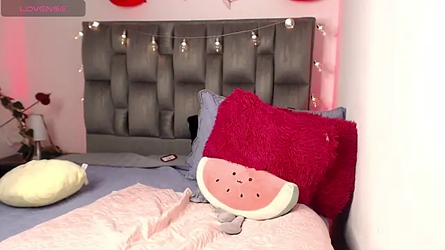 Snapshot of julz_03 chatting on February 2025 02:21:01 AM julz 03 online show from February 2025 02:21:01 AM