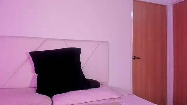 Snapshot of julz_03 chatting on October 2025 07:36:02 PM julz 03 online show from October 2025 07:36:02 PM