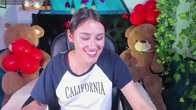 Snapshot of _Sophie__miller chatting on February 2025 11:14:02 PM Sophie miller online show from February 2025 11:14:02 PM