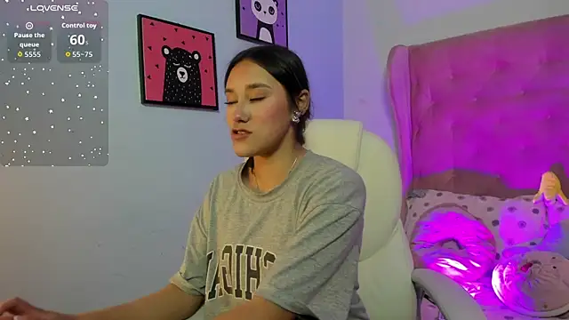 Snapshot of _Sophie__miller chatting on September 2025 10:25:01 PM Sophie miller online show from September 2025 10:25:01 PM