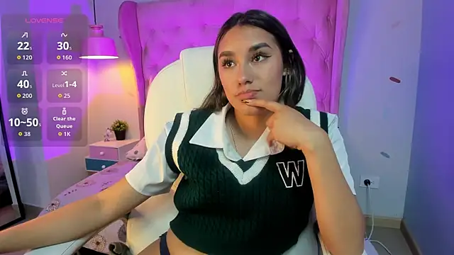 Snapshot of _Sophie__miller chatting on January 2026 08:14:01 PM Sophie miller online show from January 2026 08:14:01 PM