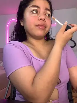 Snapshot of Elaa_euphoria chatting on January 2025 10:51:01 PM Elaa euphoria online show from January 2025 10:51:01 PM