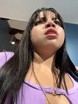 Snapshot of Elaa_euphoria chatting on January 2025 10:37:01 PM Elaa euphoria online show from January 2025 10:37:01 PM