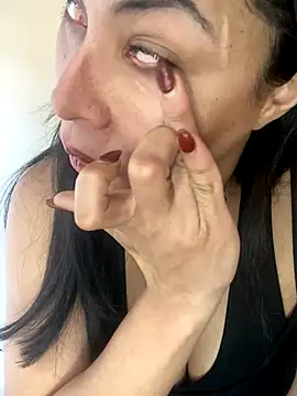 Snapshot of Effyvice13 chatting on January 2026 06:43:02 PM Effyvice13 online show from January 2026 06:43:02 PM