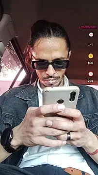 Snapshot of Donstark6669 chatting on January 2025 11:36:02 PM Donstark6669 online show from January 2025 11:36:02 PM