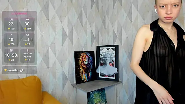 Snapshot of Michelle_Blond chatting on February 2025 10:27:02 AM Michelle Blond online show from February 2025 10:27:02 AM