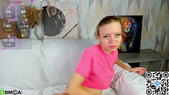 Snapshot of Michelle_Blond chatting on September 2025 07:09:02 AM Michelle Blond online show from September 2025 07:09:02 AM