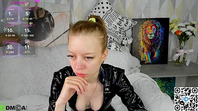 Snapshot of Michelle_Blond chatting on September 2025 06:50:01 AM Michelle Blond online show from September 2025 06:50:01 AM