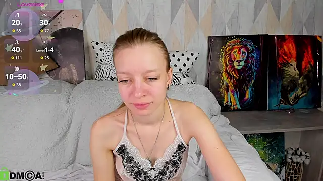 Snapshot of Michelle_Blond chatting on October 2025 06:12:01 AM Michelle Blond online show from October 2025 06:12:01 AM