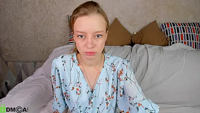 Snapshot of Michelle_Blond chatting on November 2025 08:58:01 AM Michelle Blond online show from November 2025 08:58:01 AM