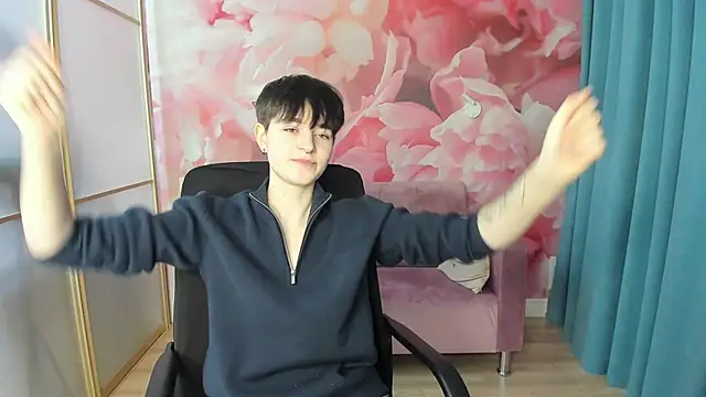 EmiliaYours online show from January 2025 03:39:01 PM