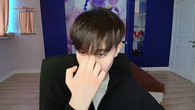 EmiliaYours online show from January 2025 12:46:02 PM