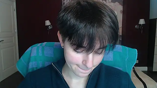 EmiliaYours online show from January 2025 01:51:02 PM