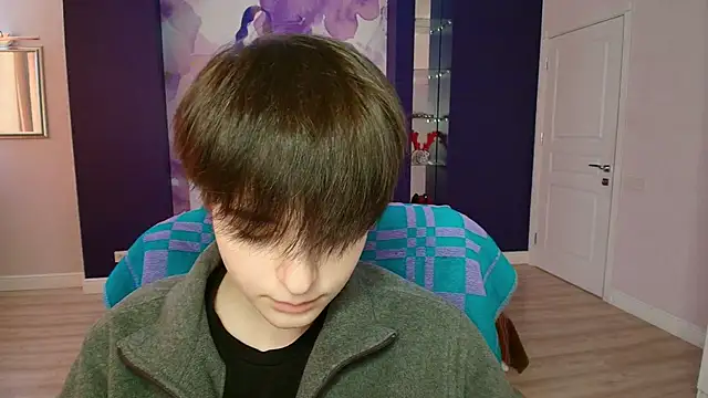 EmiliaYours online show from February 2025 12:47:01 PM