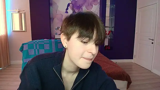 EmiliaYours online show from February 2025 01:03:02 PM