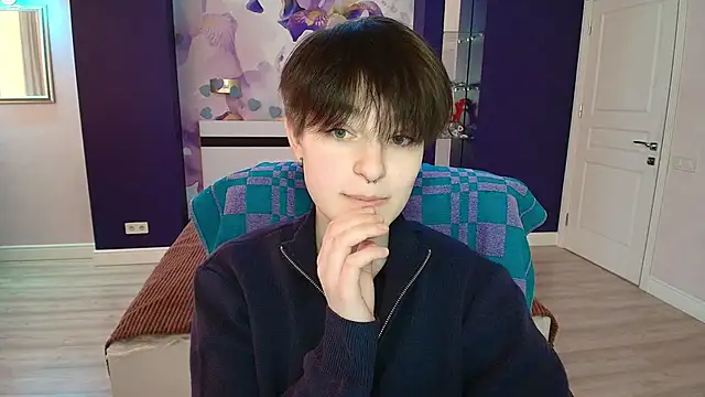 EmiliaYours online show from February 2025 01:16:01 PM