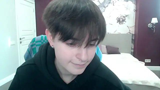 EmiliaYours online show from March 2025 02:04:02 PM