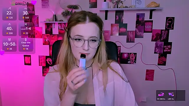 luna berryy online show from May 2026 07:09:01 PM