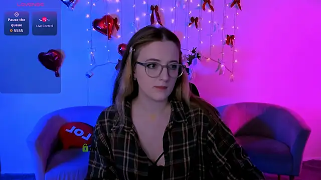 luna berryy online show from May 2026 07:22:02 PM