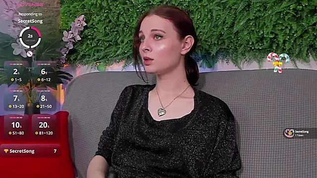 Snapshot of AprilAvery chatting on March 2025 04:29:02 PM AprilAvery online show from March 2025 04:29:02 PM