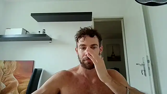 alpha-hunk online show from October 2025 08:20:01 AM