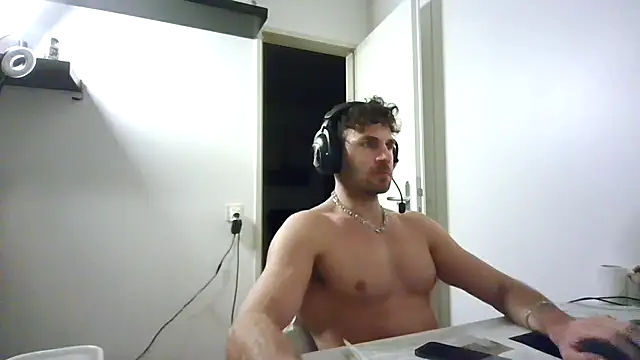 alpha-hunk online show from December 2025 07:53:02 PM