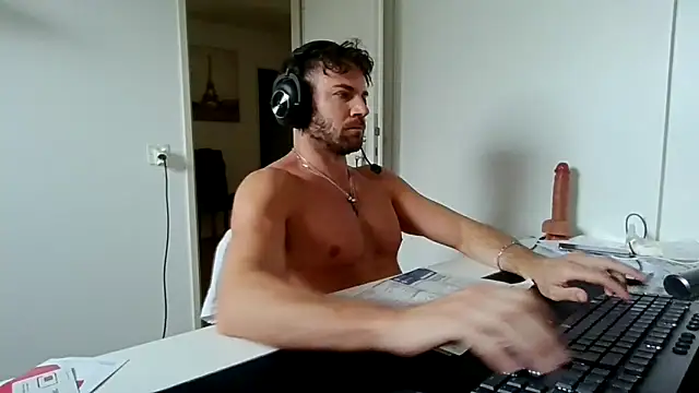 alpha-hunk online show from March 2026 02:23:02 PM