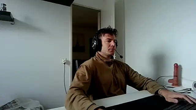 alpha-hunk online show from March 2026 09:20:01 AM