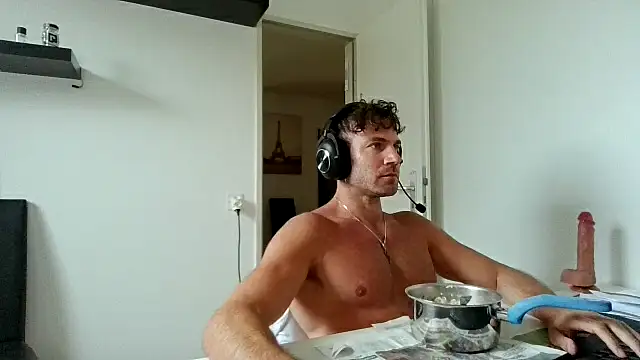 alpha-hunk online show from April 2026 01:49:02 PM