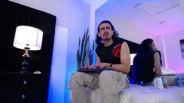 Snapshot of Sr_Magnus_ chatting on February 2025 12:39:02 PM Sr Magnus online show from February 2025 12:39:02 PM