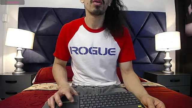 Snapshot of Sr_Magnus_ chatting on February 2025 05:37:01 AM Sr Magnus online show from February 2025 05:37:01 AM