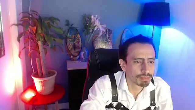 Snapshot of Sr_Magnus_ chatting on March 2025 04:06:02 AM Sr Magnus online show from March 2025 04:06:02 AM