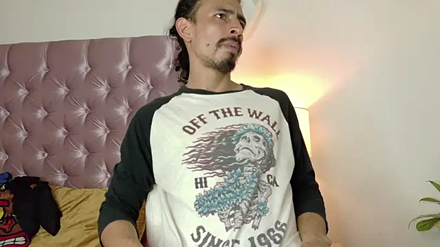 Snapshot of Sr_Magnus_ chatting on September 2025 06:02:02 AM Sr Magnus online show from September 2025 06:02:02 AM