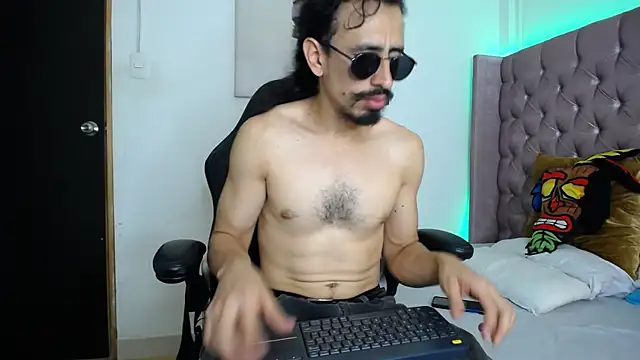 Snapshot of Sr_Magnus_ chatting on September 2025 06:03:01 AM Sr Magnus online show from September 2025 06:03:01 AM